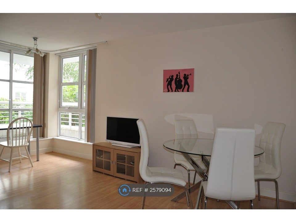 Property photo 2 of 6