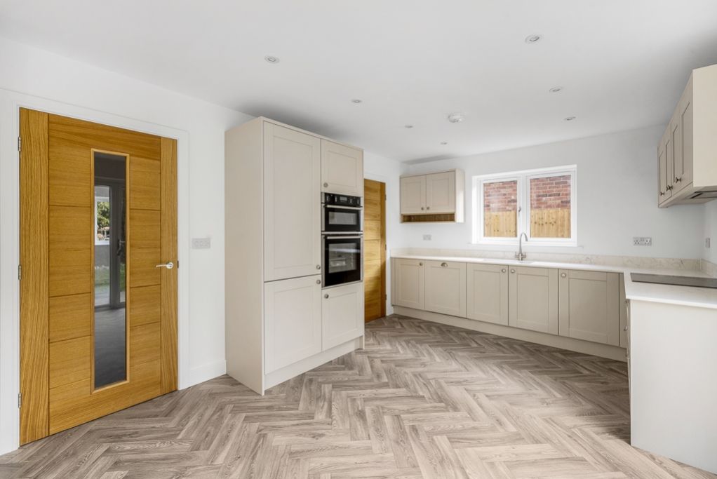 Property photo 2 of 15 Walnut Close Plot 7 (Fishtoft)-8