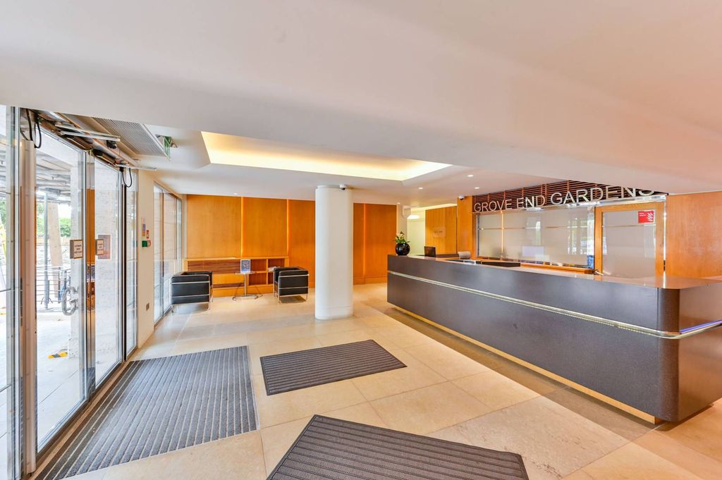 Property photo 3 of 18