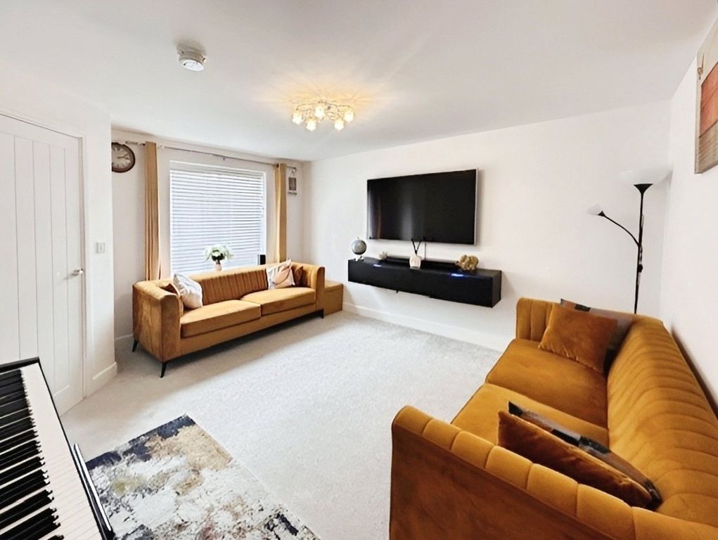 Property photo 3 of 19 Picture No. 09