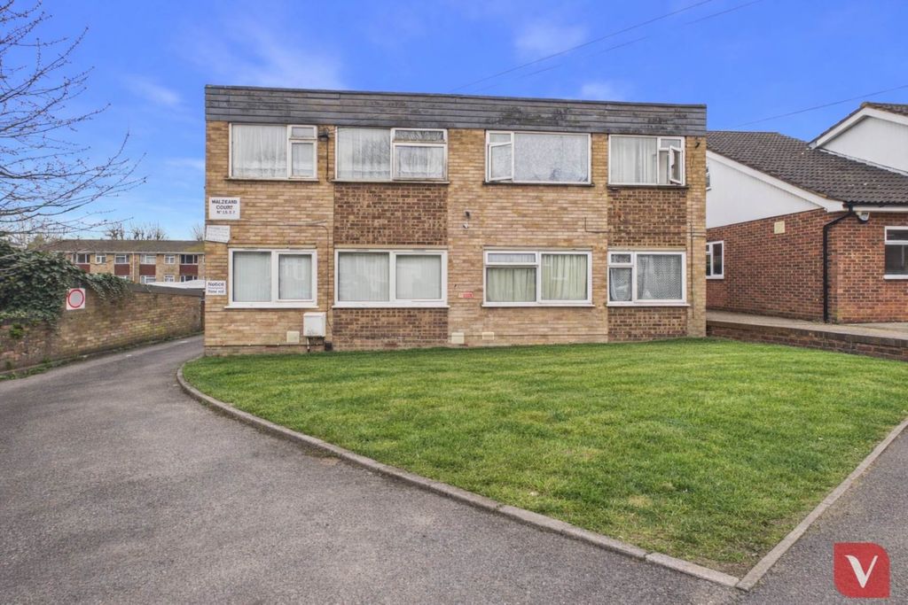 Property photo 1 of 8