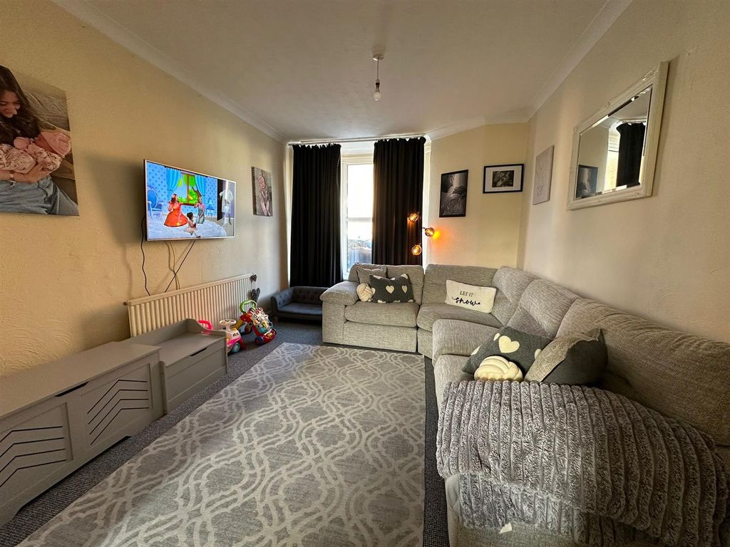 Property photo 2 of 11 Img-20251119-Wa0011.Jpg