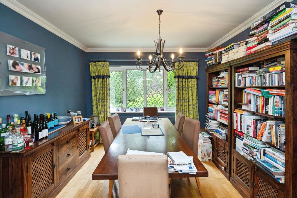 Property photo 3 of 19 Dining Room