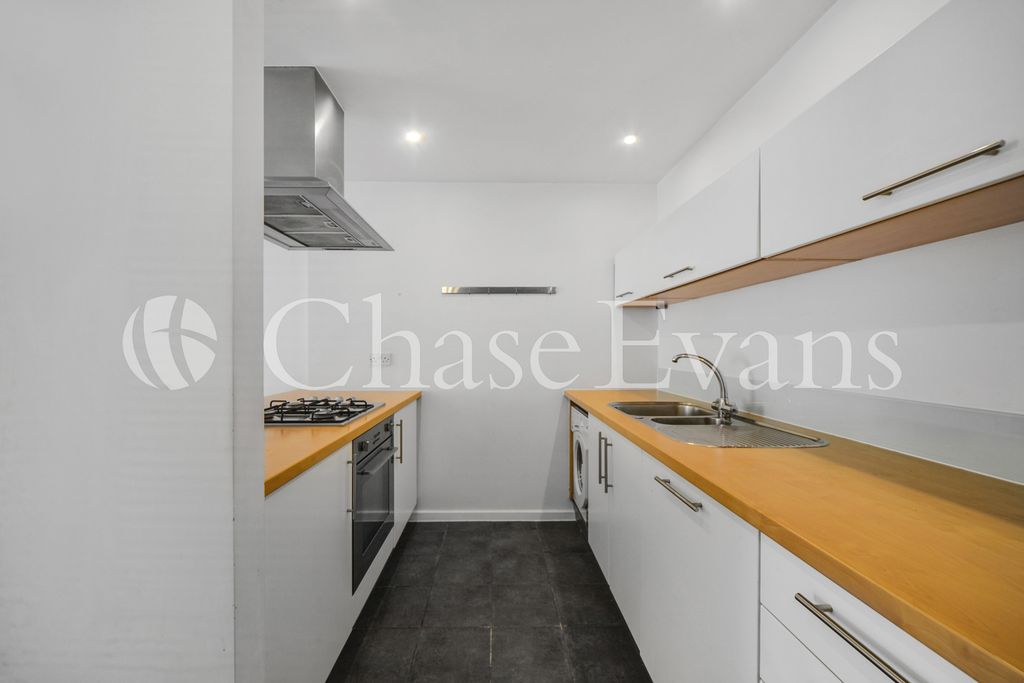 Property photo 2 of 14 Kitchen