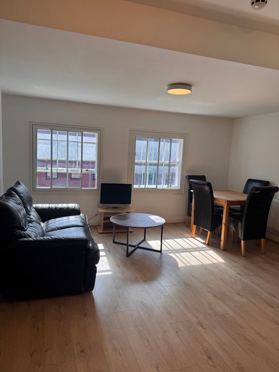 Property photo 2 of 6