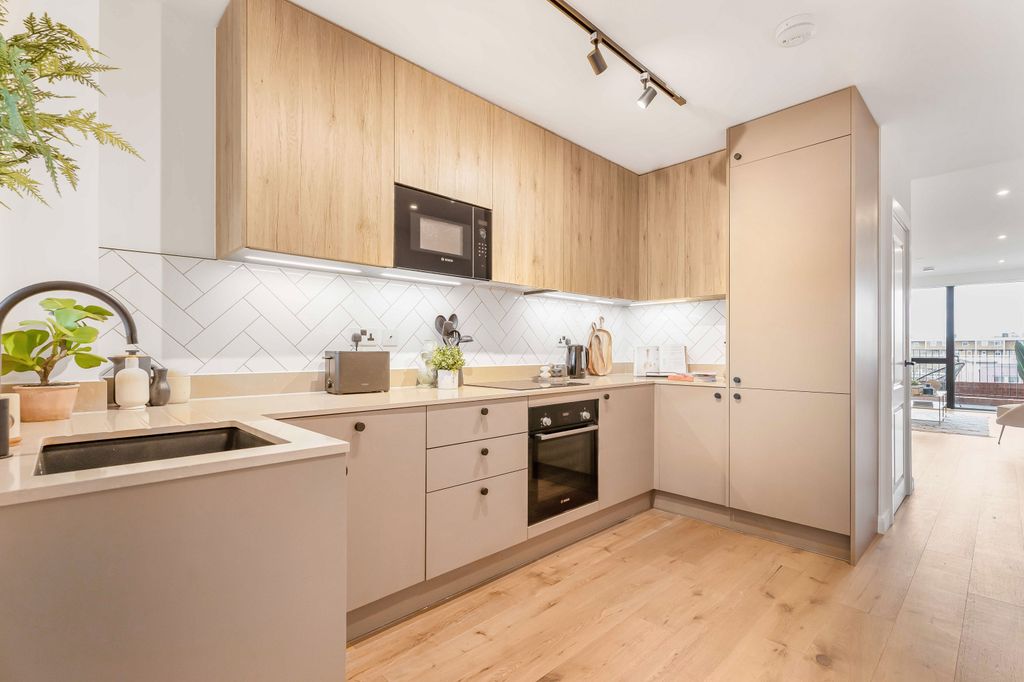 Property photo 3 of 15