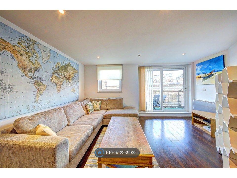 Property photo 2 of 21