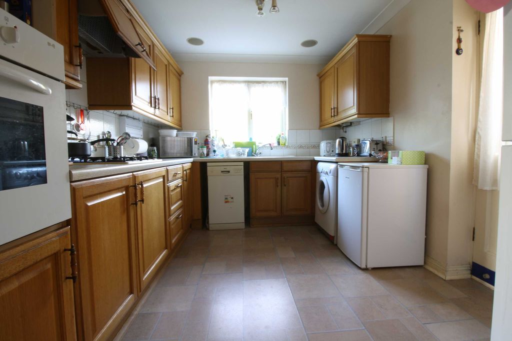 Property photo 3 of 12 Photo 03
