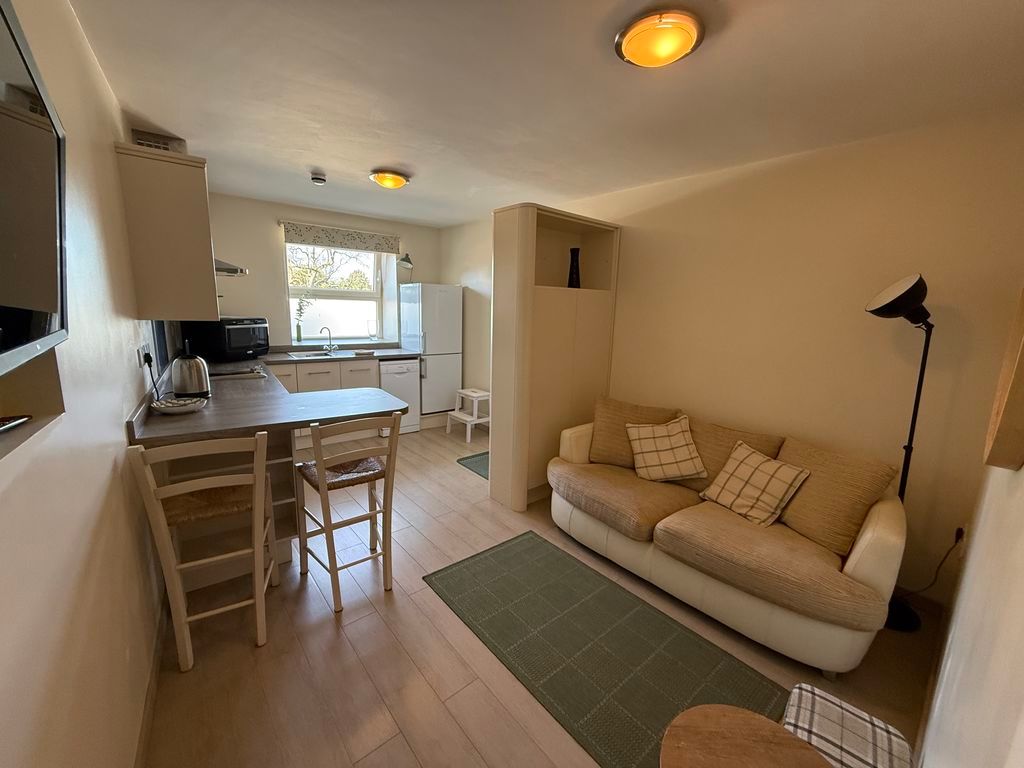 Property photo 3 of 7 Open Plan Living Room