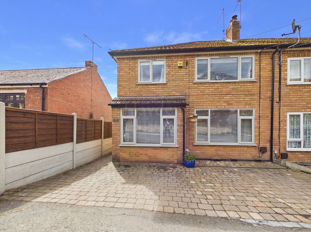 Property photo 1 of 27