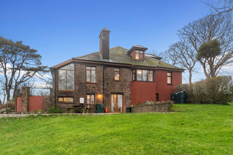 Property photo 3 of 49 Langtoft Manor