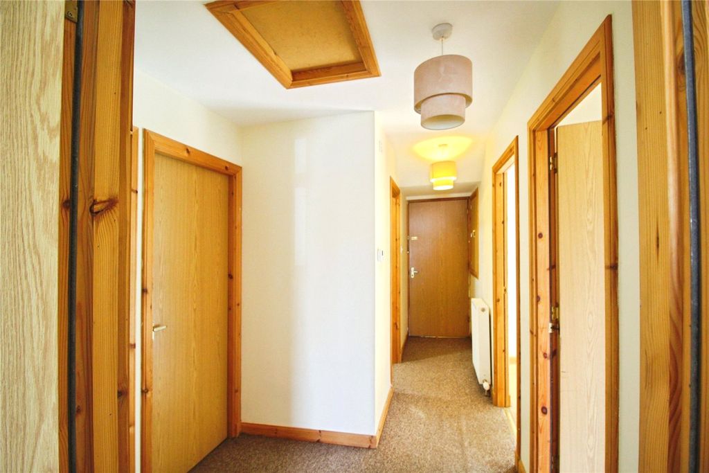 Property photo 3 of 14 Picture No. 32