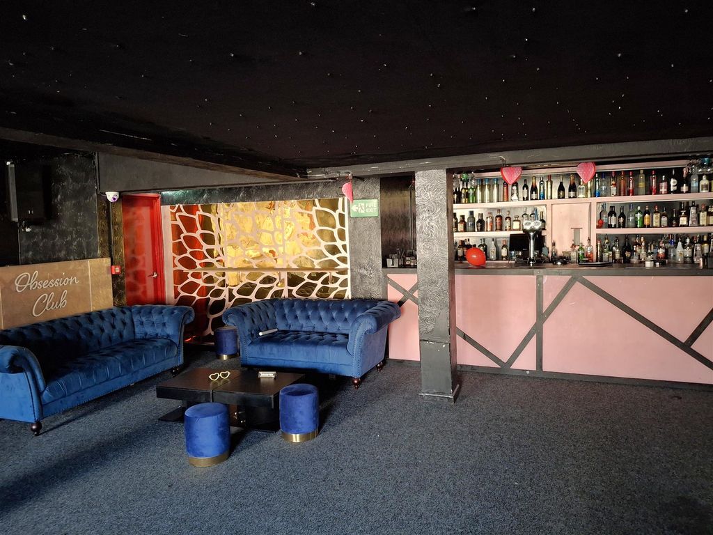 Property photo 1 of 7 Photo 0