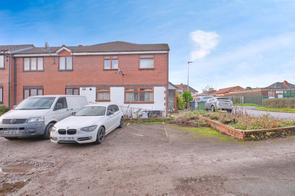 Property photo 3 of 17