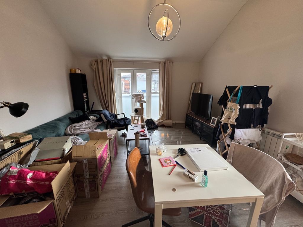 Property photo 3 of 8 Picture No. 05