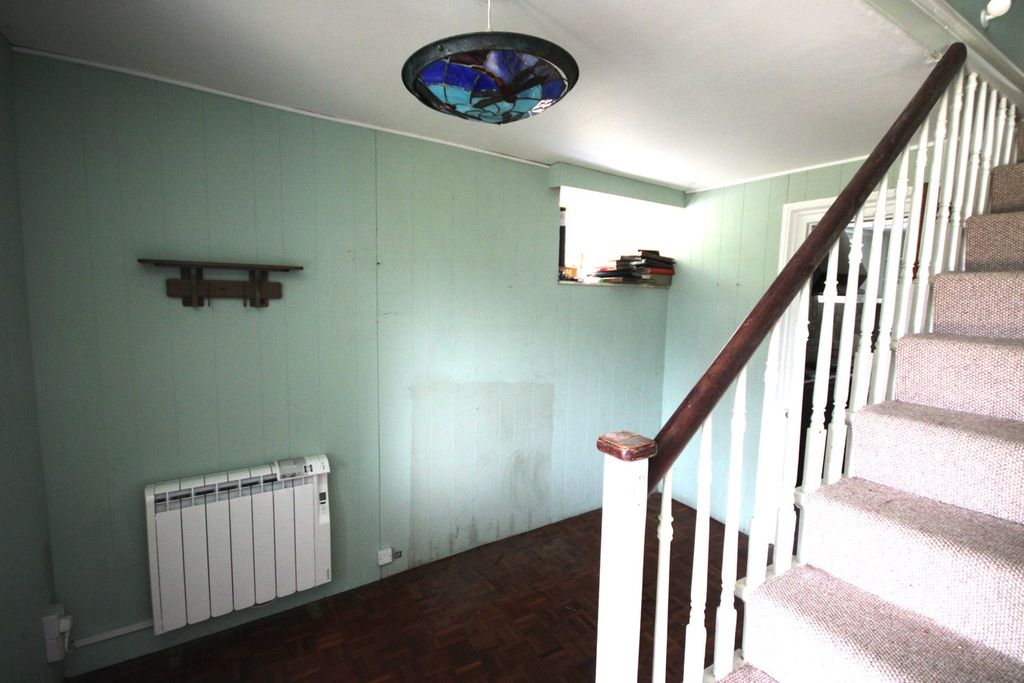 Property photo 2 of 29