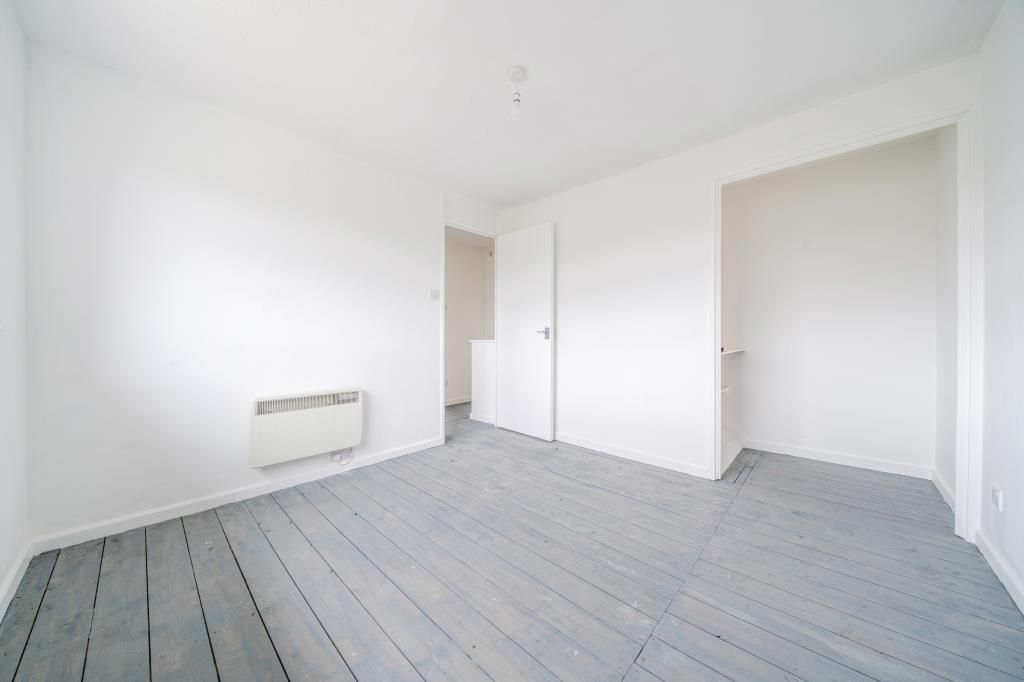 Property photo 3 of 16 Bedroom