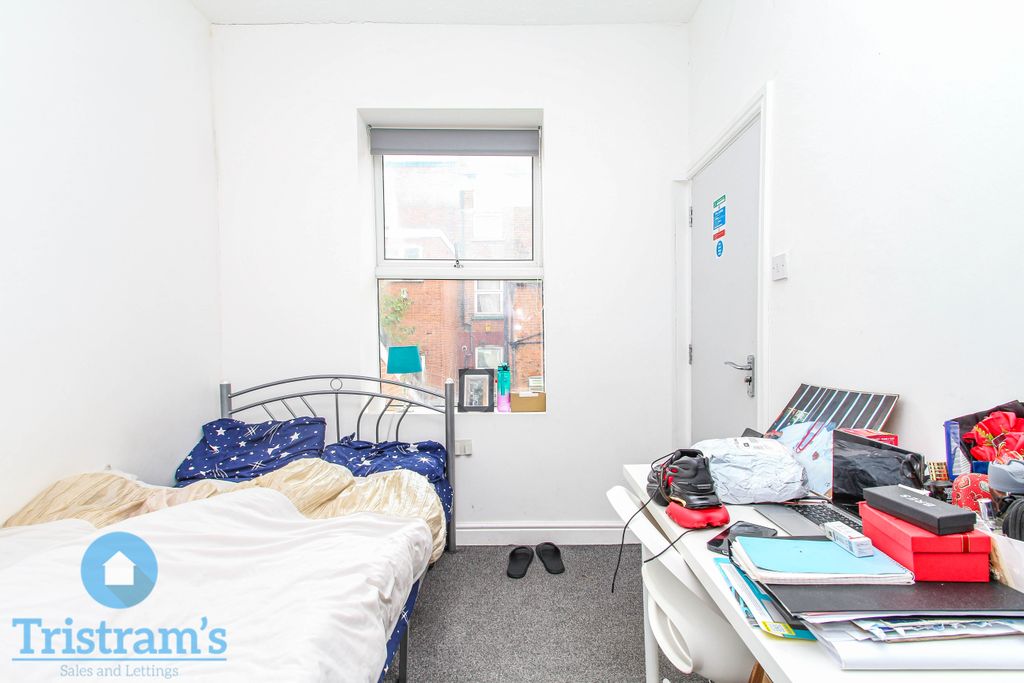 Property photo 3 of 8 Img_2533