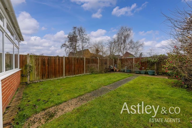 Property photo 2 of 16 Garden