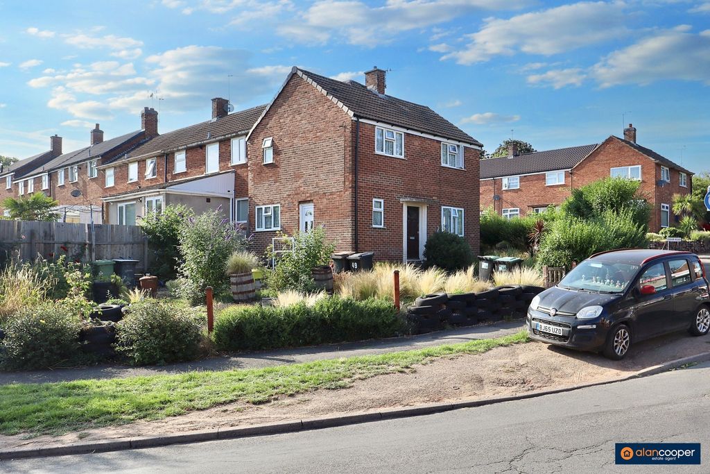 Property photo 1 of 19 4385740