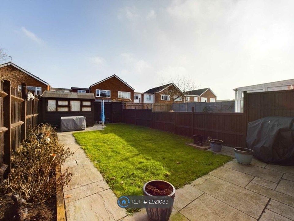 Property photo 3 of 12
