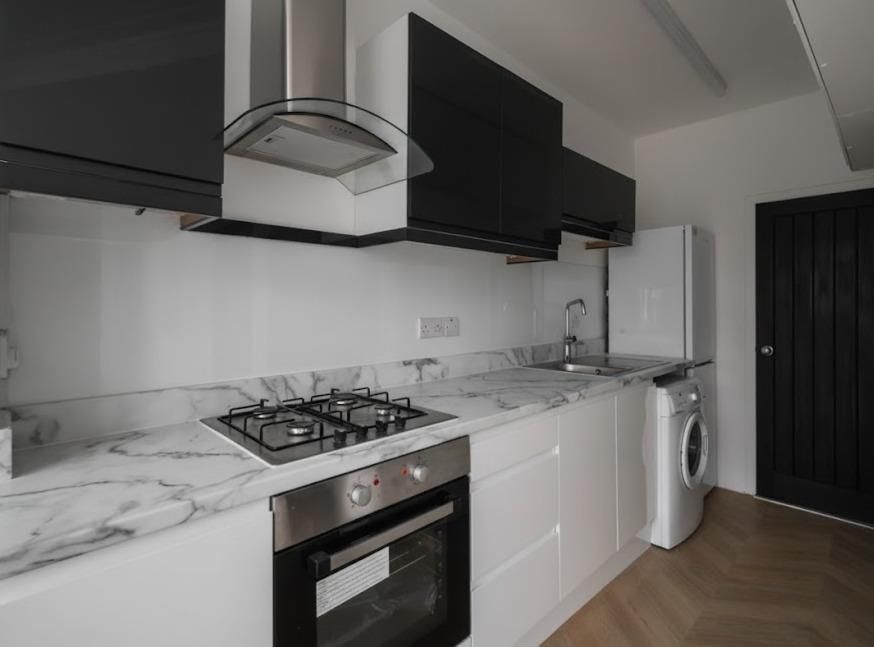 Property photo 2 of 3