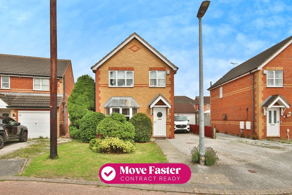 Property photo 1 of 17 4370101