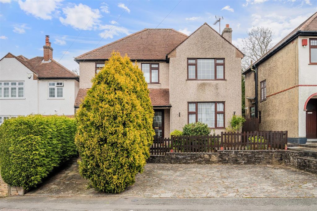 Property photo 1 of 30 Ashurst Road, 24  (11).Jpg