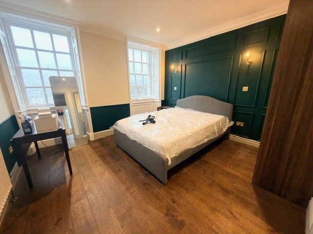 Property photo 3 of 8 Bedroom 1