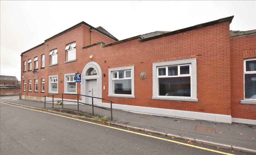 Property photo 1 of 4 Main Picture