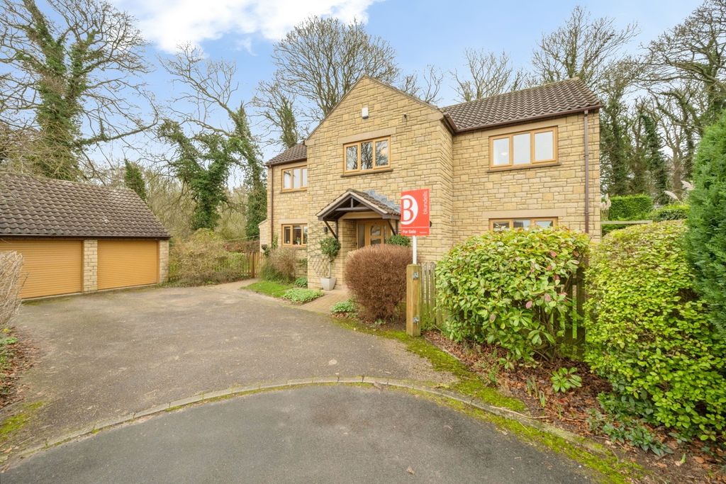 Property photo 1 of 20 Front