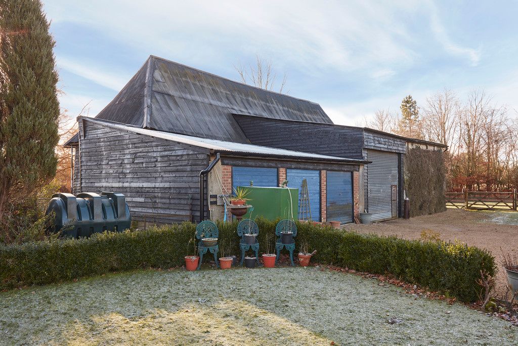 Property photo 1 of 3