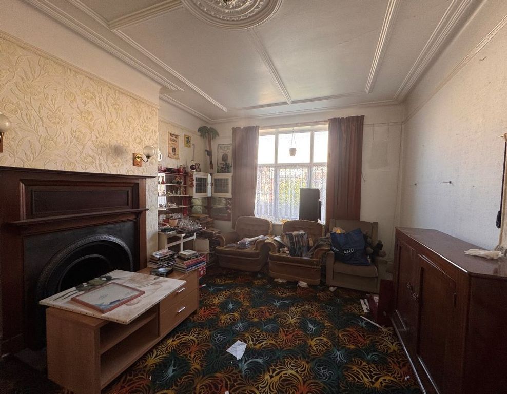 Property photo 2 of 14