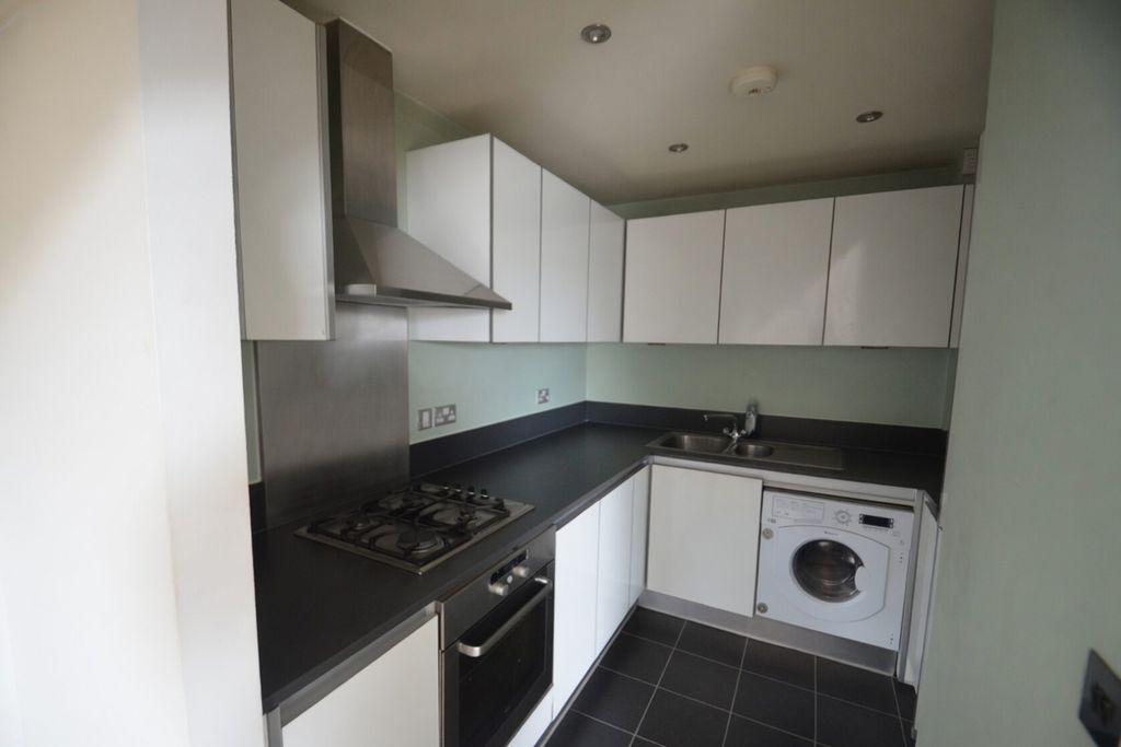 Property photo 3 of 6 H4Snm
