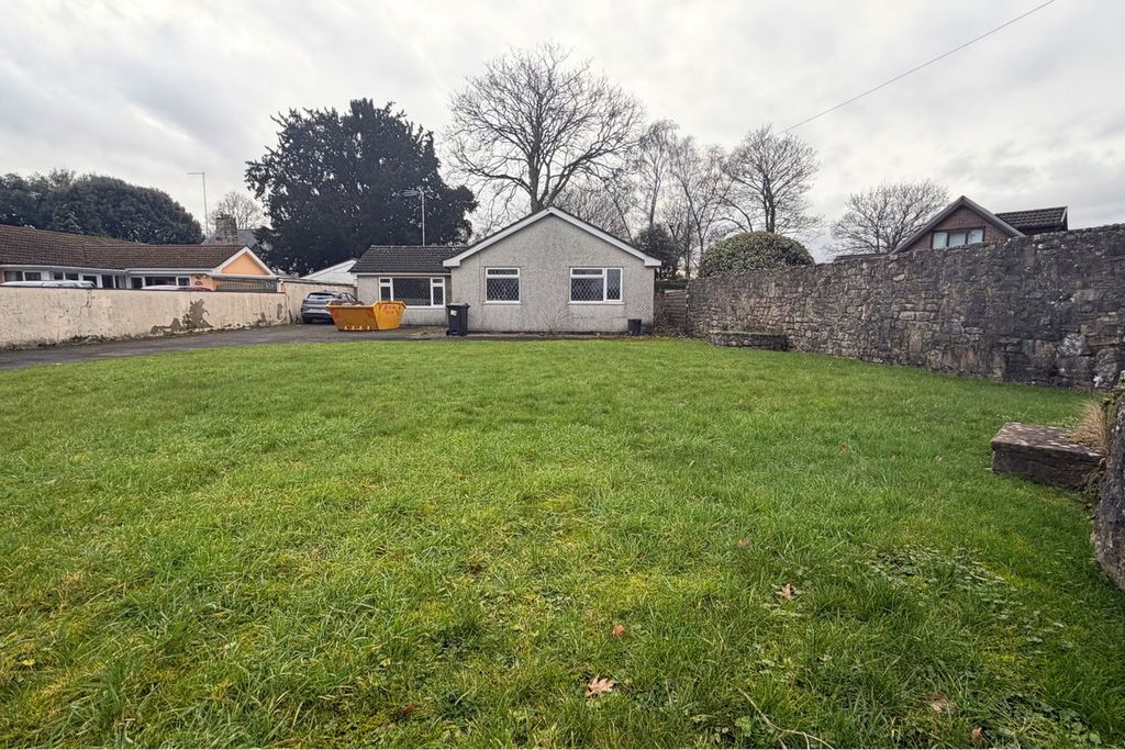 Property photo 3 of 4