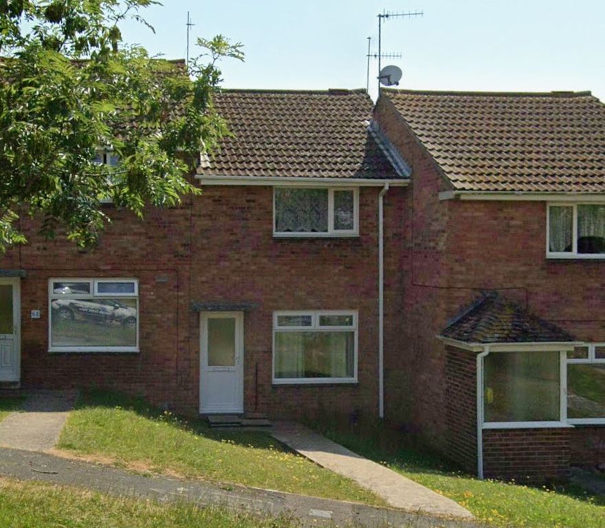 Property photo 1 of 12