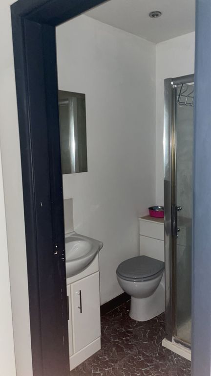 Property photo 3 of 31