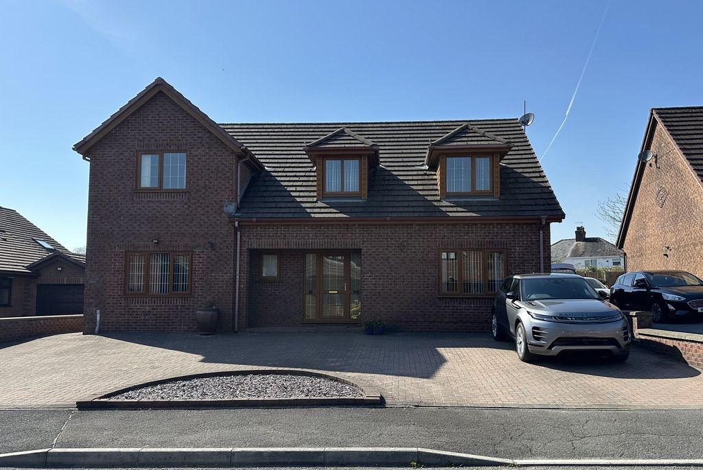 Property photo 2 of 40 Not Specified