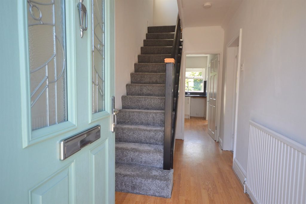 Property photo 2 of 13 Hall