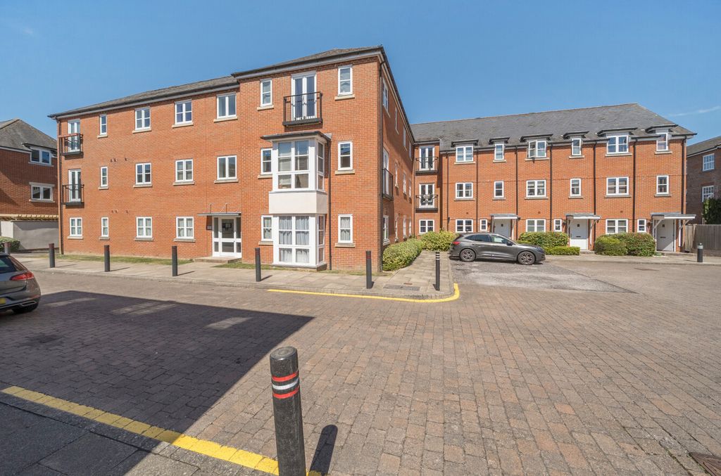 Property photo 1 of 10 1458766-24-6A0312...