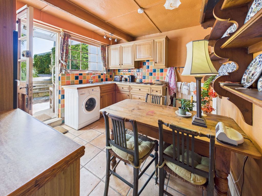 Property photo 3 of 22