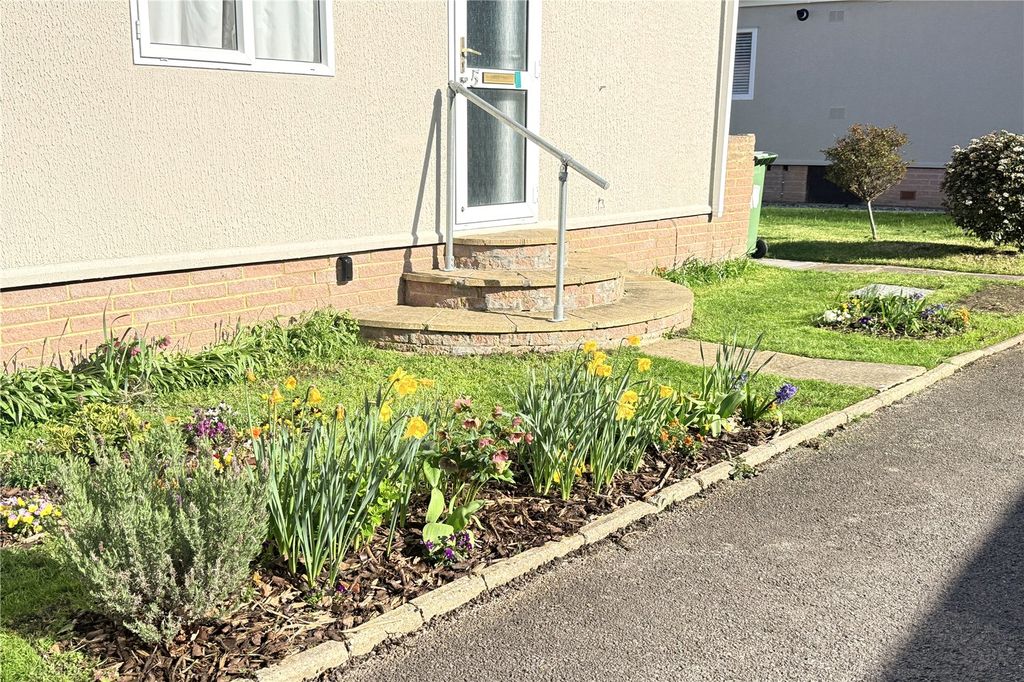 Property photo 3 of 9 Picture 3