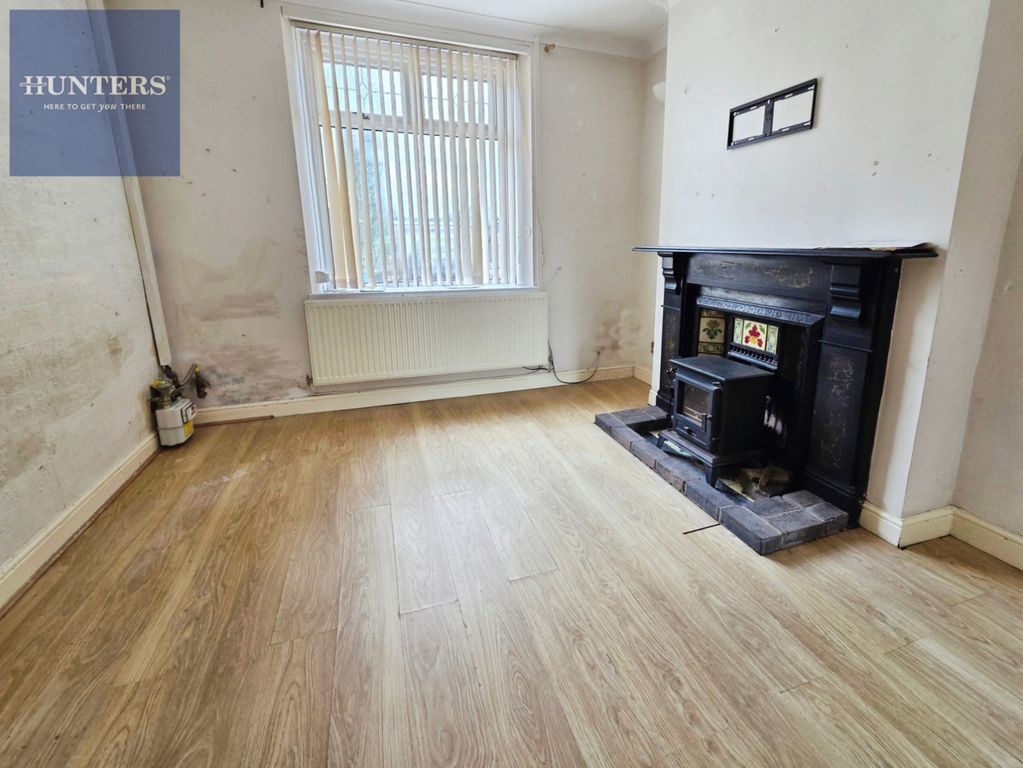 Property photo 2 of 15 Pbox-Img.Jpg