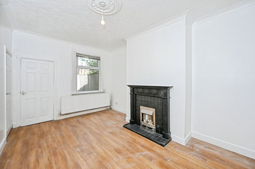 Property photo 2 of 19 Image 1