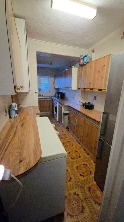 Property photo 3 of 4