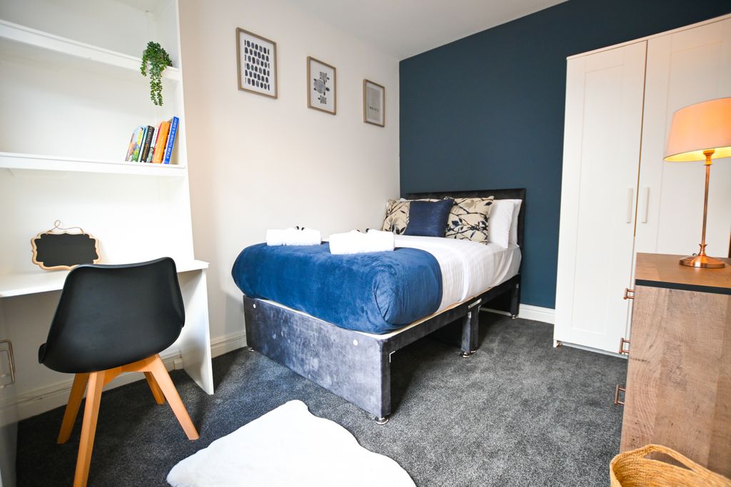 Property photo 1 of 13 Img_0403