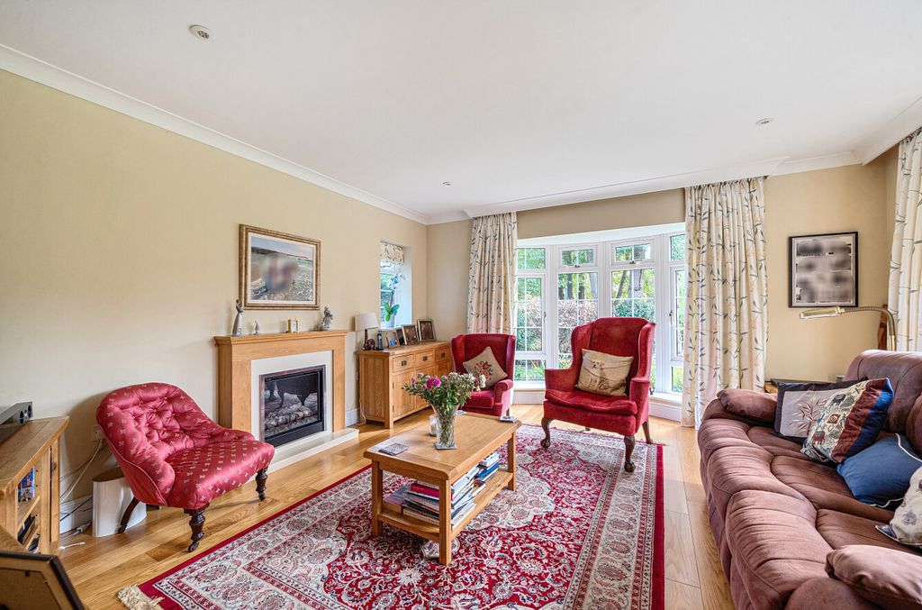 Property photo 2 of 30 1370890-50-68Fe4B...