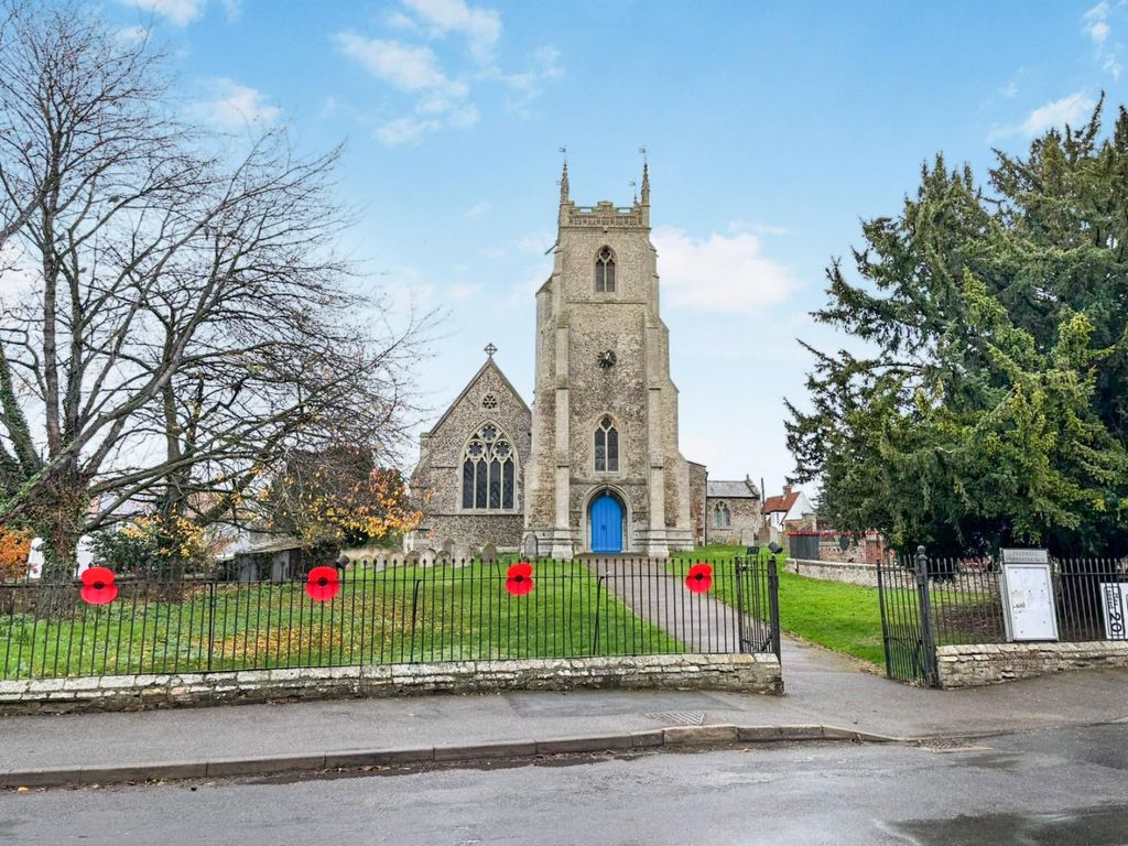 Property photo 2 of 28 Tlc_74E0389d-186d-4E78-8207-108d5d99cd08_Cfdb797.J