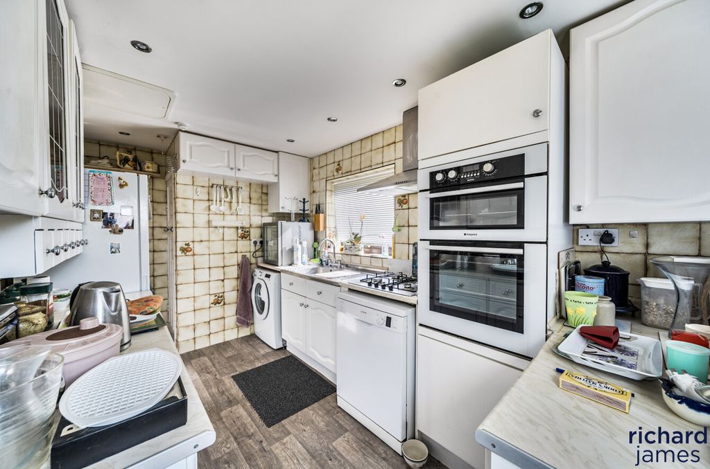 Property photo 3 of 21 4Fd79629Fc5A4E3081260Fbe39F8c9B1