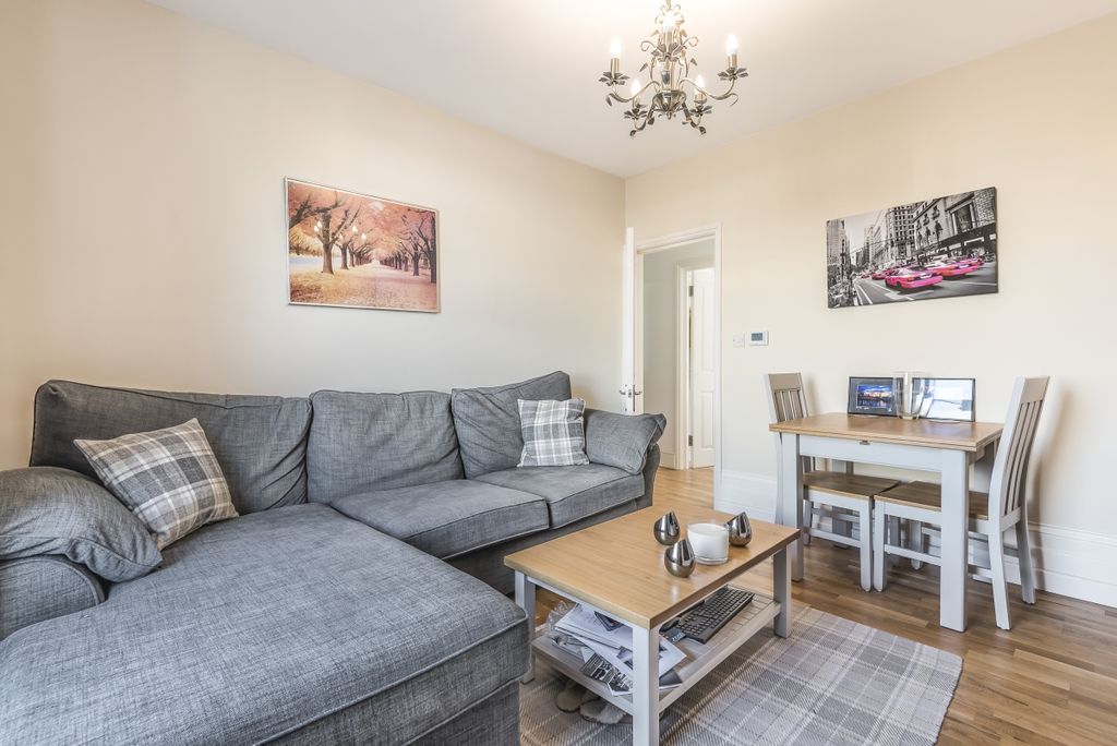 Property photo 2 of 7 484170 (3)